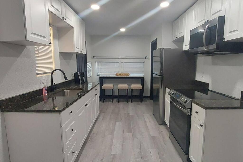 טבארס Bungalow Overlooking Lake Dora! מראה חיצוני תמונה